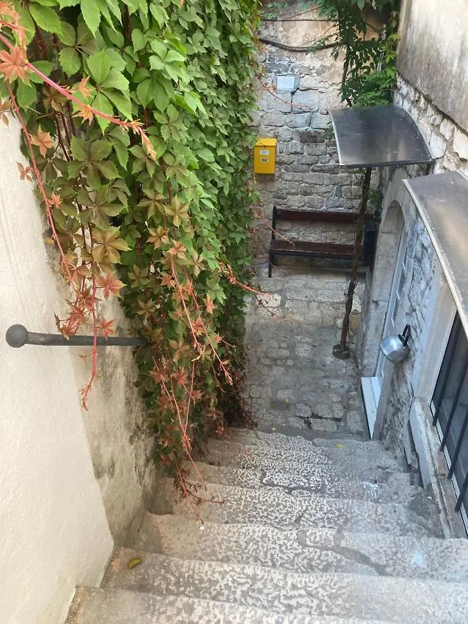 Dragazzo Apartment Trogir